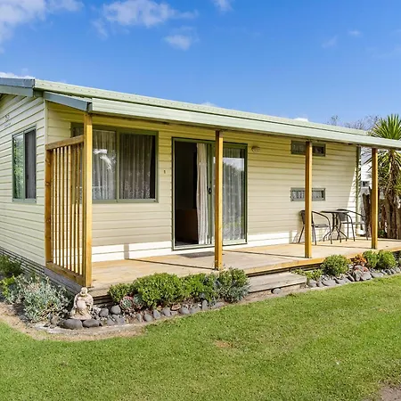 Port Waikato Holiday Park Exterior photo