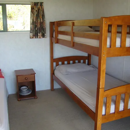 Port Waikato Holiday Park Room photo