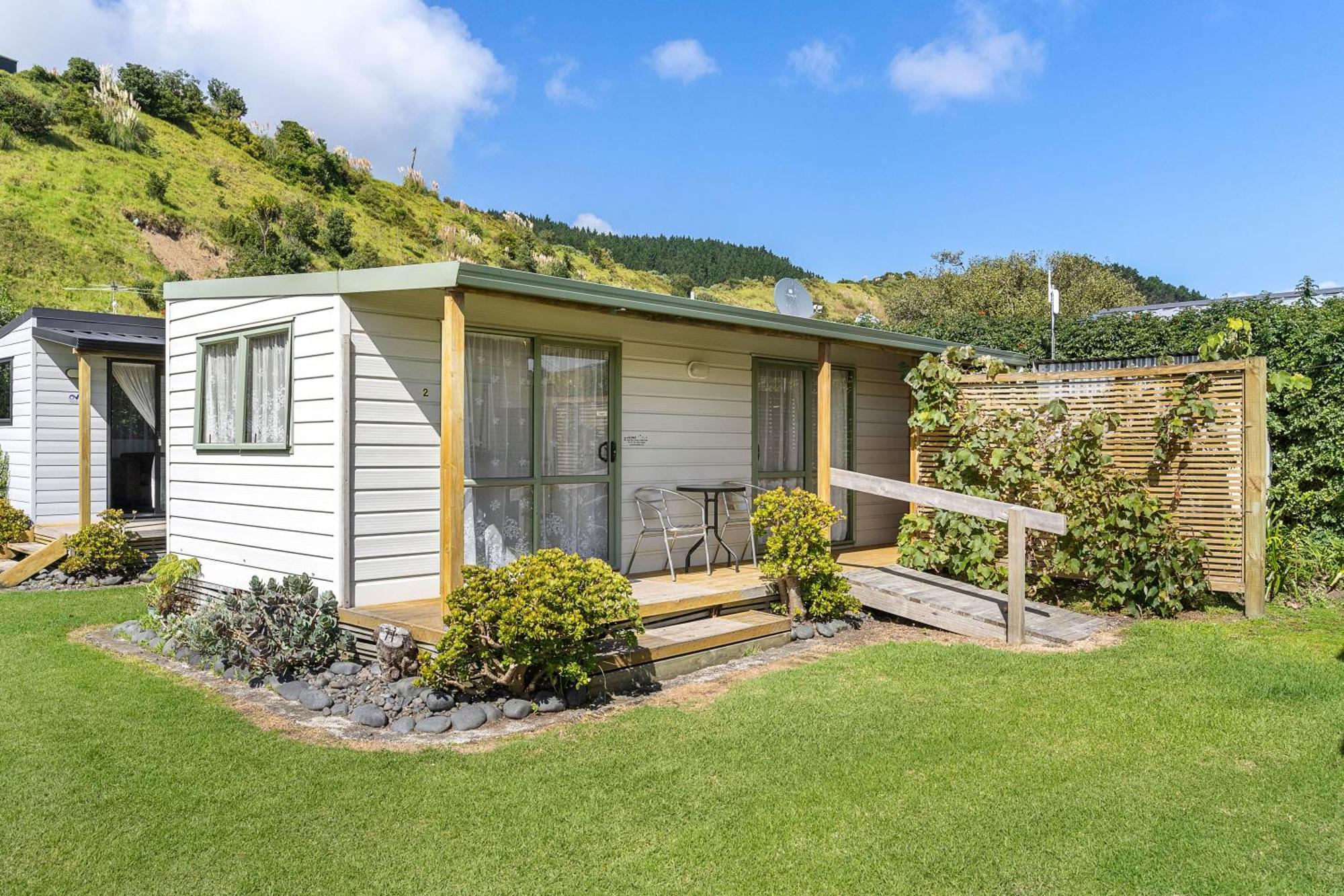 Port Waikato Holiday Park 4*